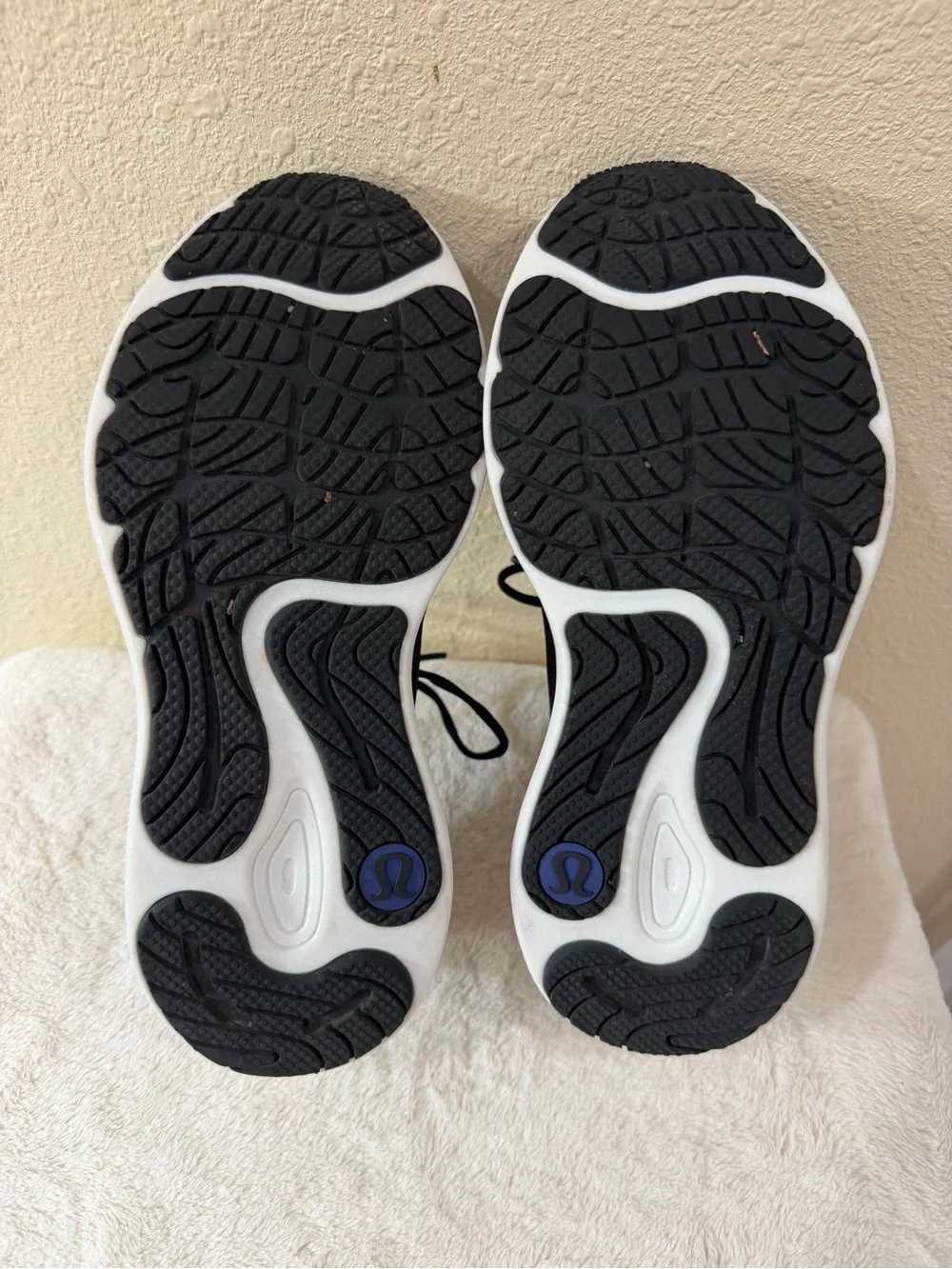 Lululemon Blissfeel Running Sneakers